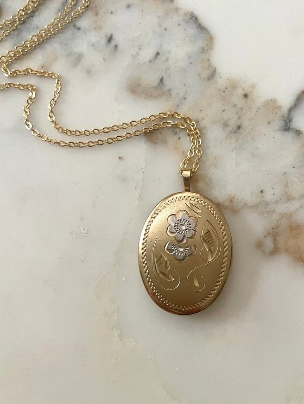 Meadowsweet Locket Vintage 1940s-1960s gold fill locket with floral engraving